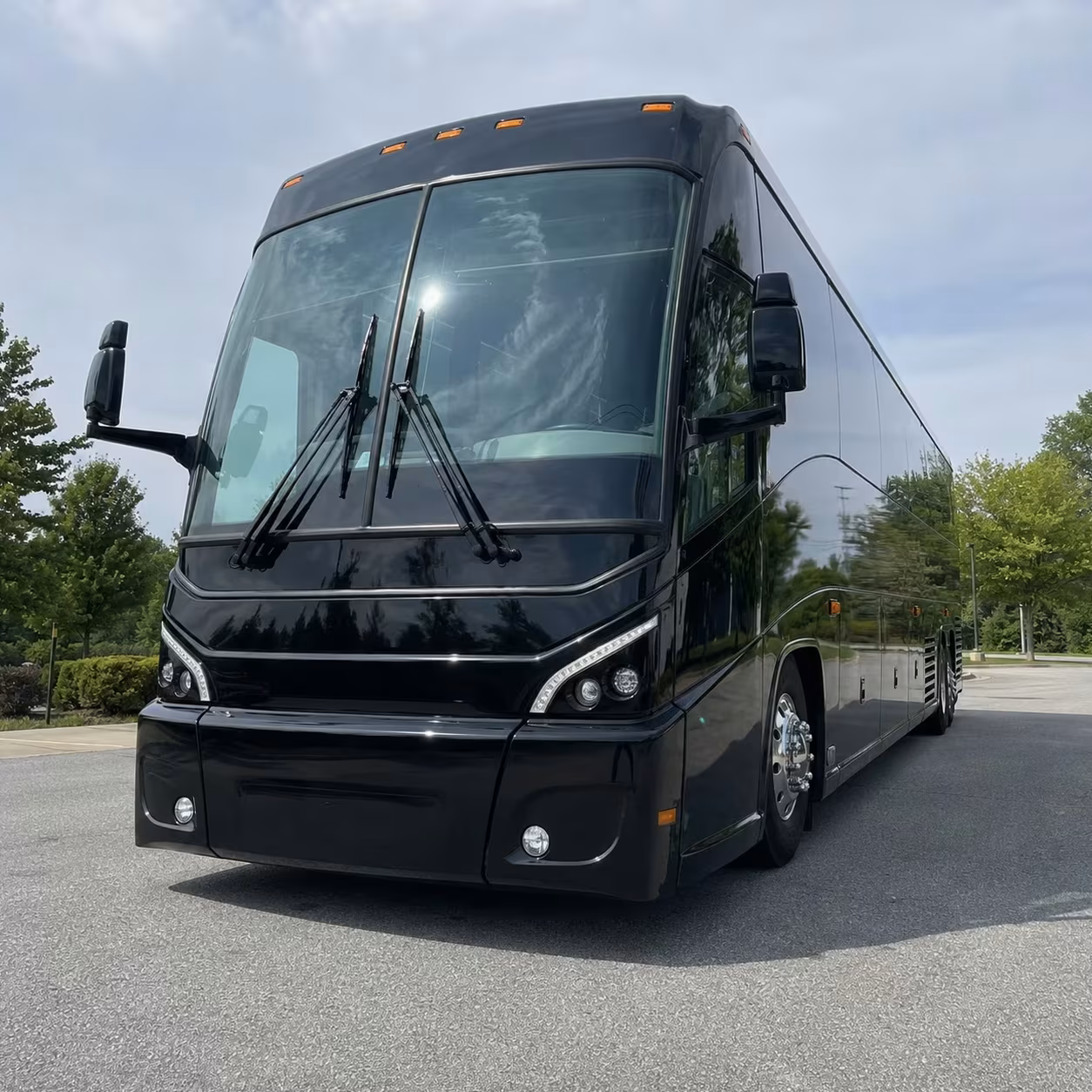 commuter bus rentals in surprise for grand avenue and loop 303